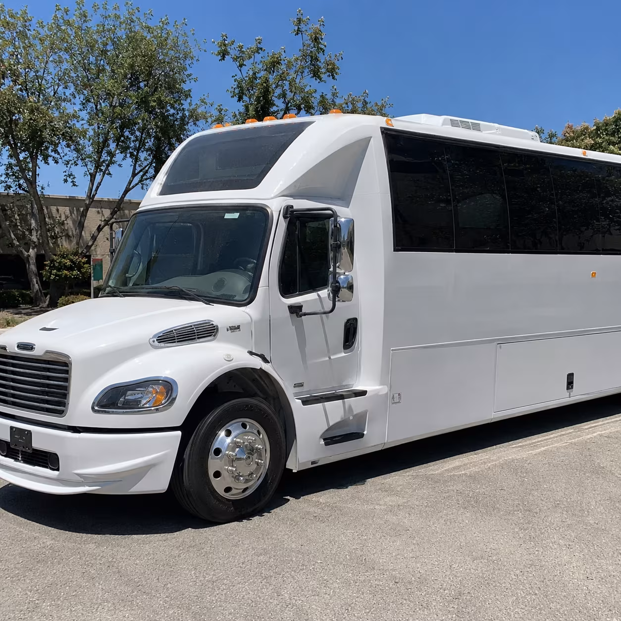 Huntington Beach Birthday, Sweet 16, & Quinceañera Transportation party bus interior