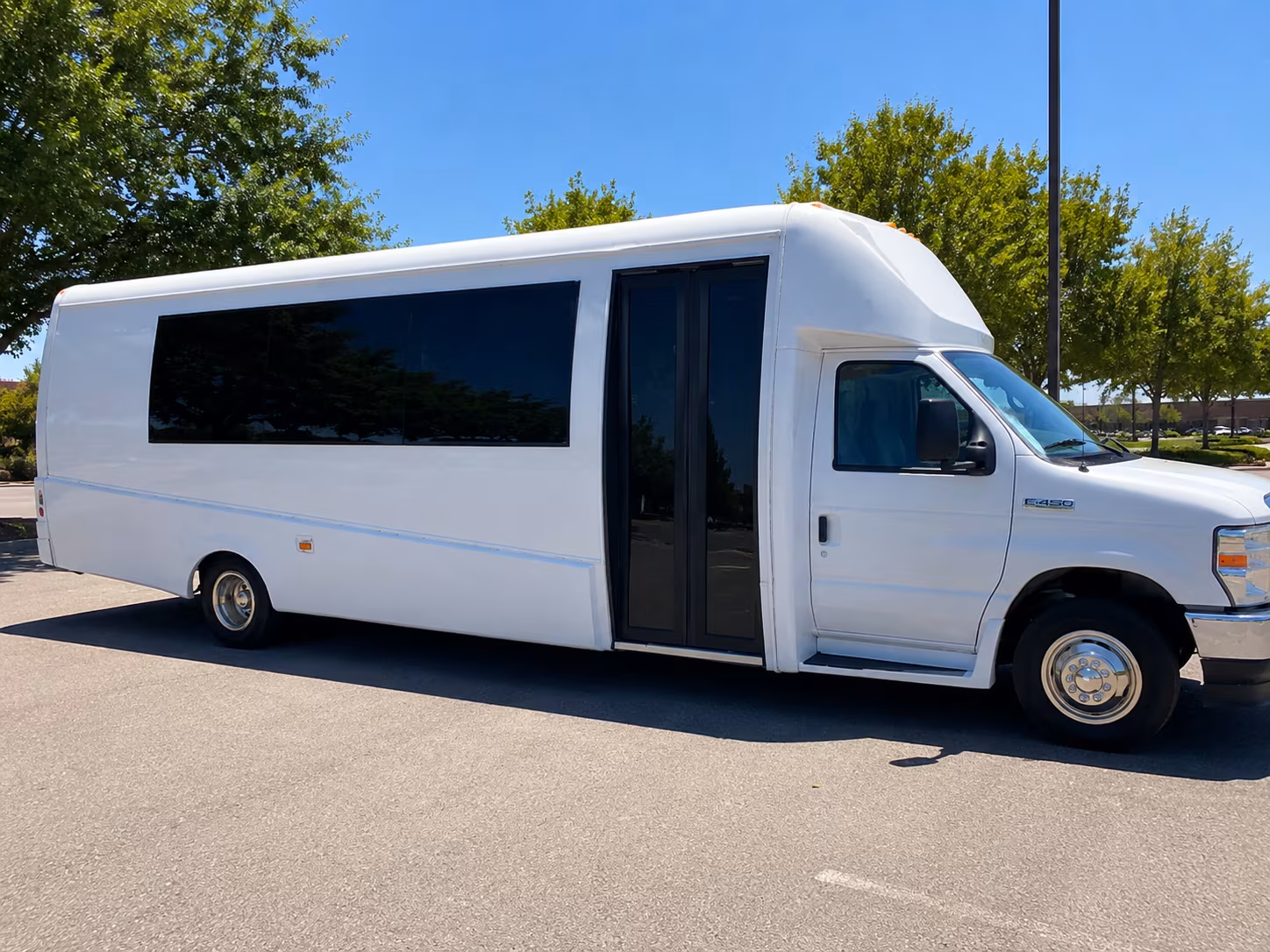 Huntington Beach Birthday, Sweet 16, & Quinceañera Transportation party bus exterior